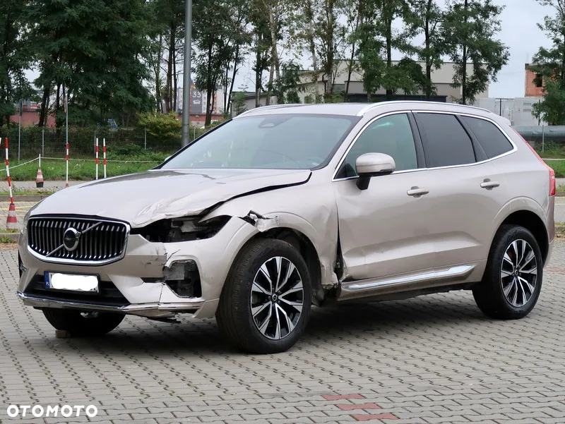Volvo XC 60 B5 B AWD Plus Bright - 8