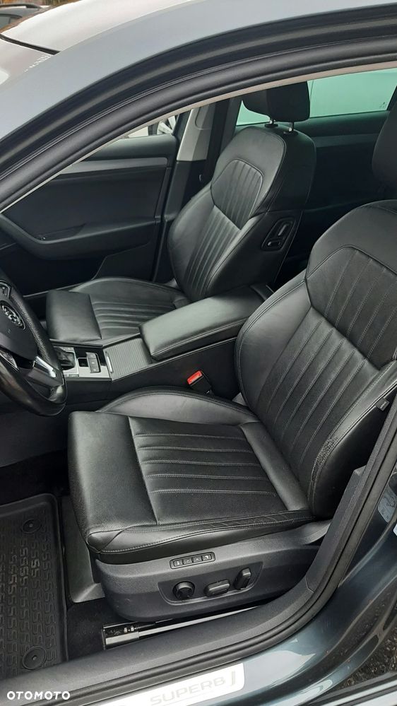 Skoda Superb 1.8 TSI DSG SportLine - 14