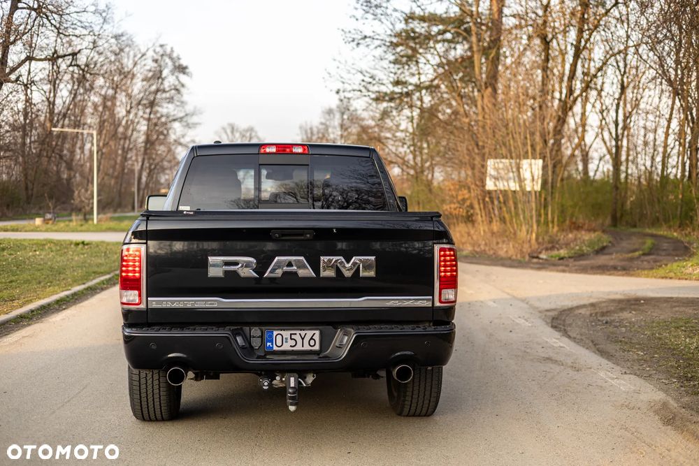 Dodge RAM - 16