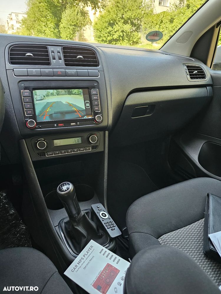 Volkswagen Polo 1.2 Team - 24