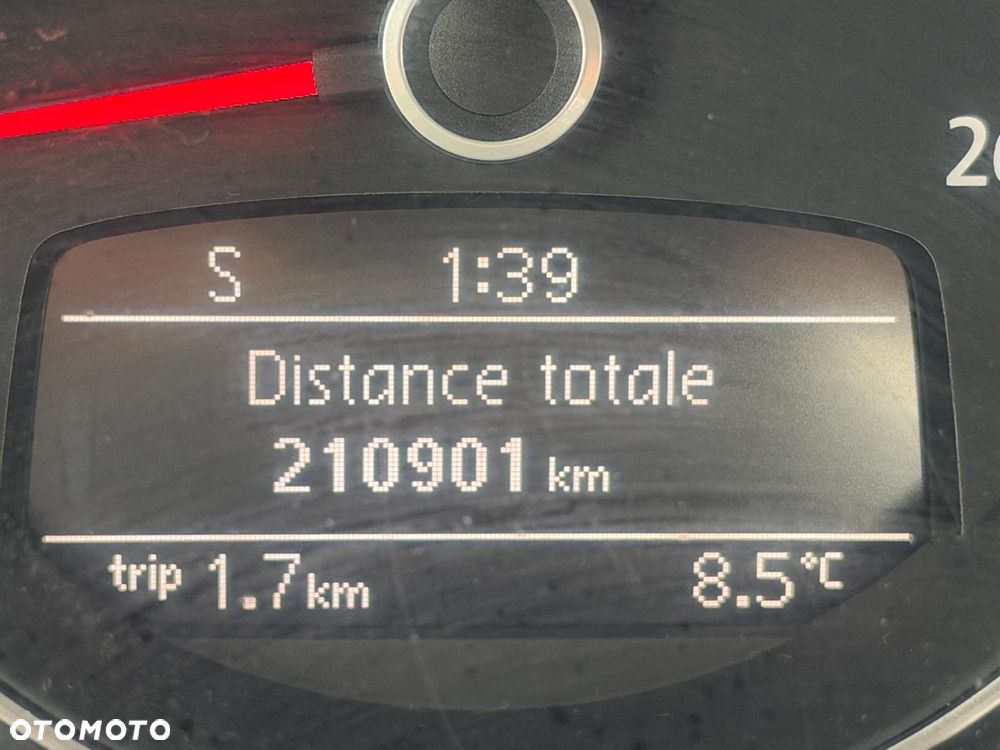 Volkswagen Beetle 1.6 TDI DPF Blue Motion Technologie Fender Edition - 16