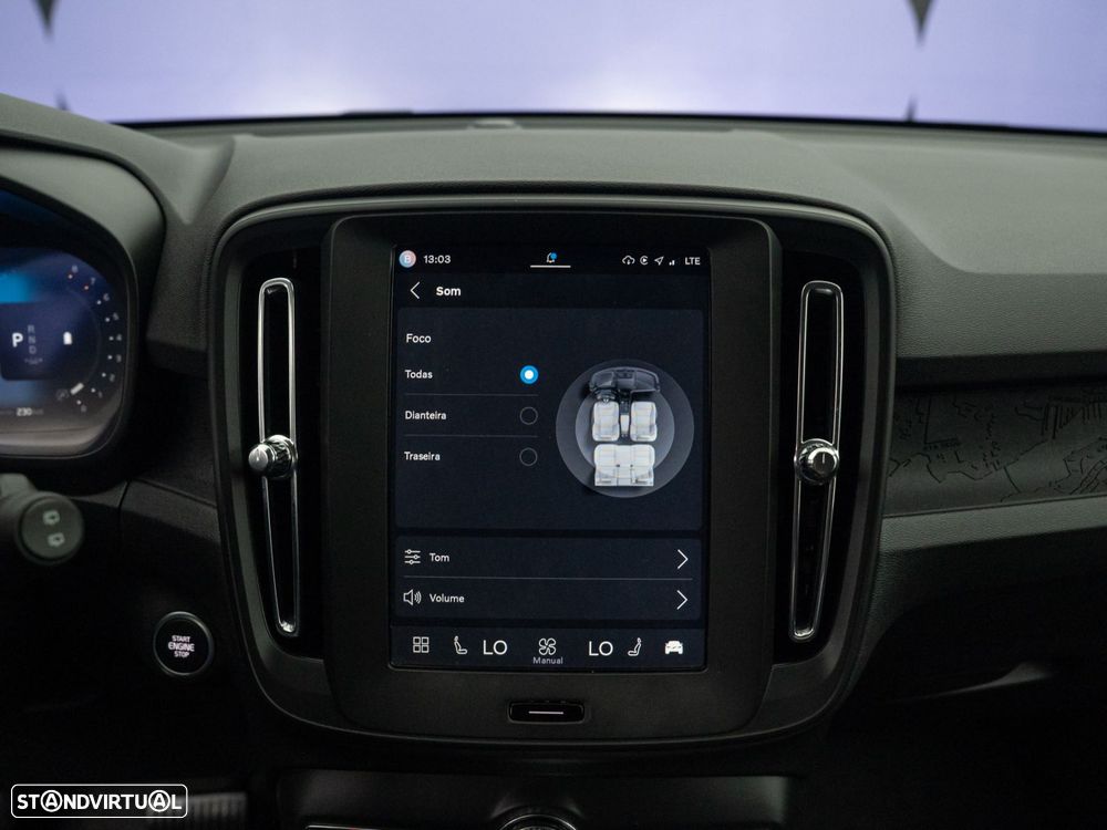 Volvo XC 40 - 38