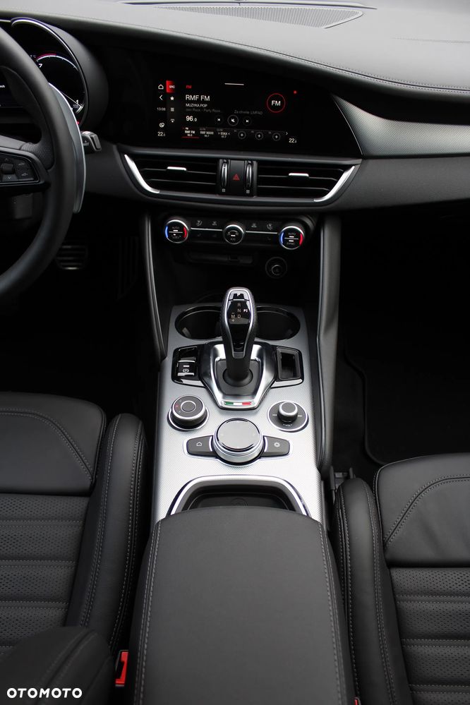 Alfa Romeo Giulia 2.0 Turbo Veloce Q4 - 11