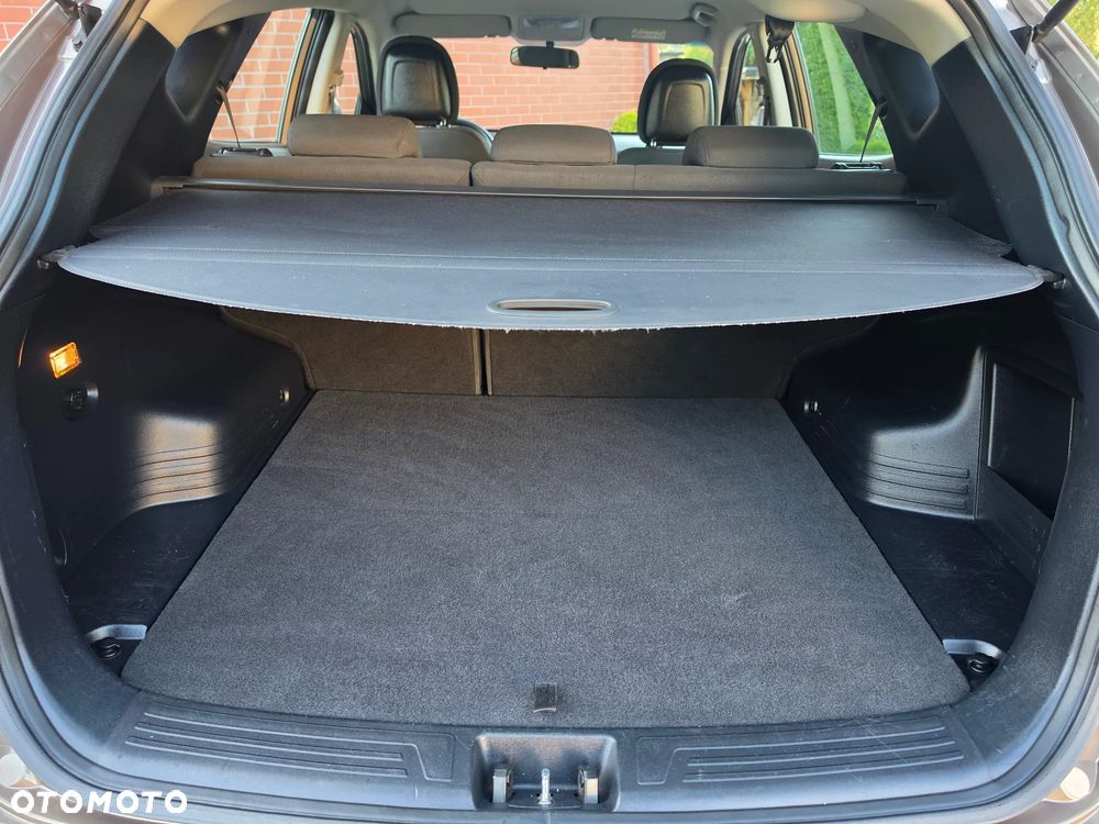 Hyundai ix35 1.6 2WD Fifa World Cup Edition - 29