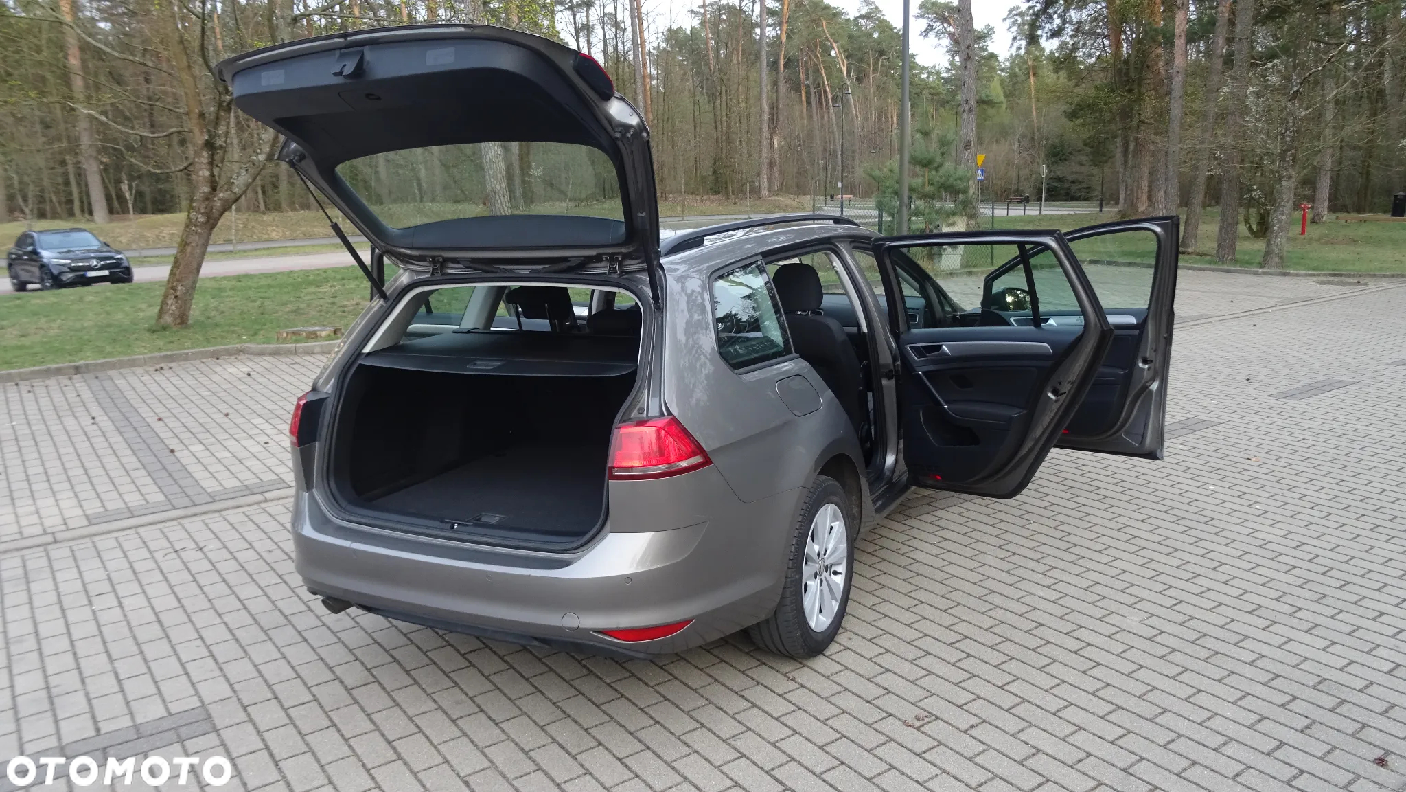 Volkswagen Golf VII 1.6 TDI BMT Comfortline - 13