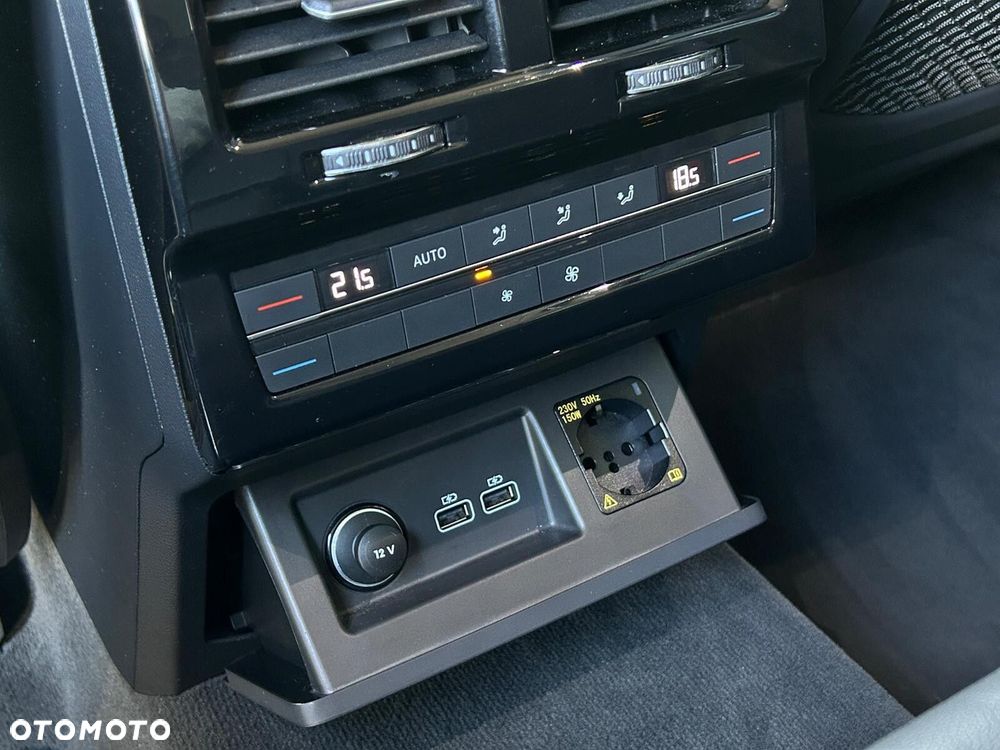 Volkswagen Touareg 3.0 V6 TDI SCR 4Mot - 36