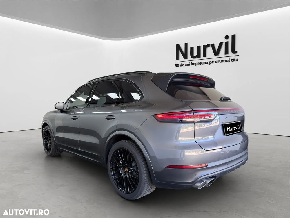 Porsche Cayenne S Tiptronic S Platinum Edition - 14