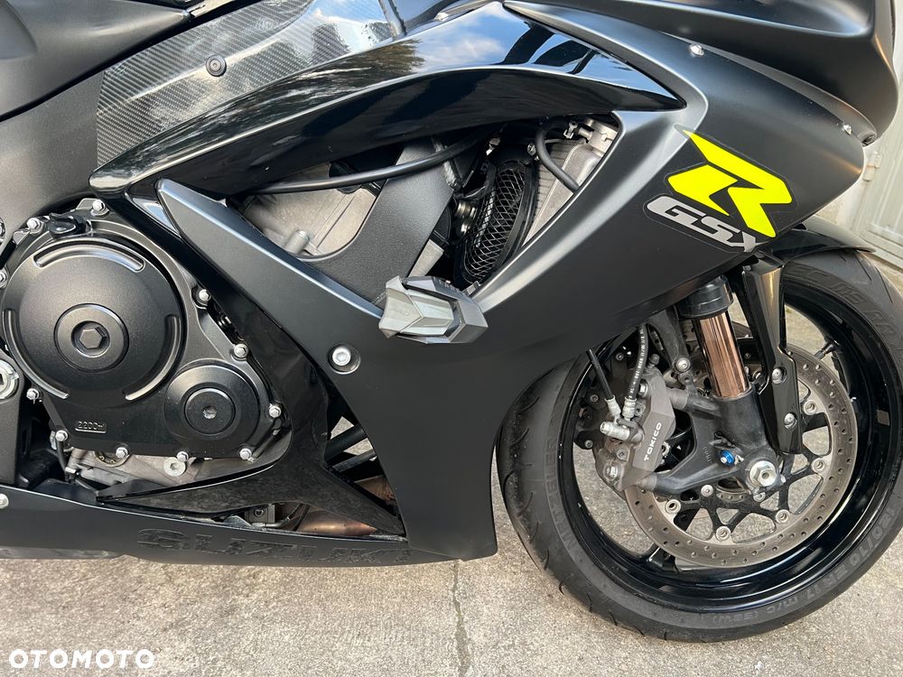 Suzuki GSX-R - 18