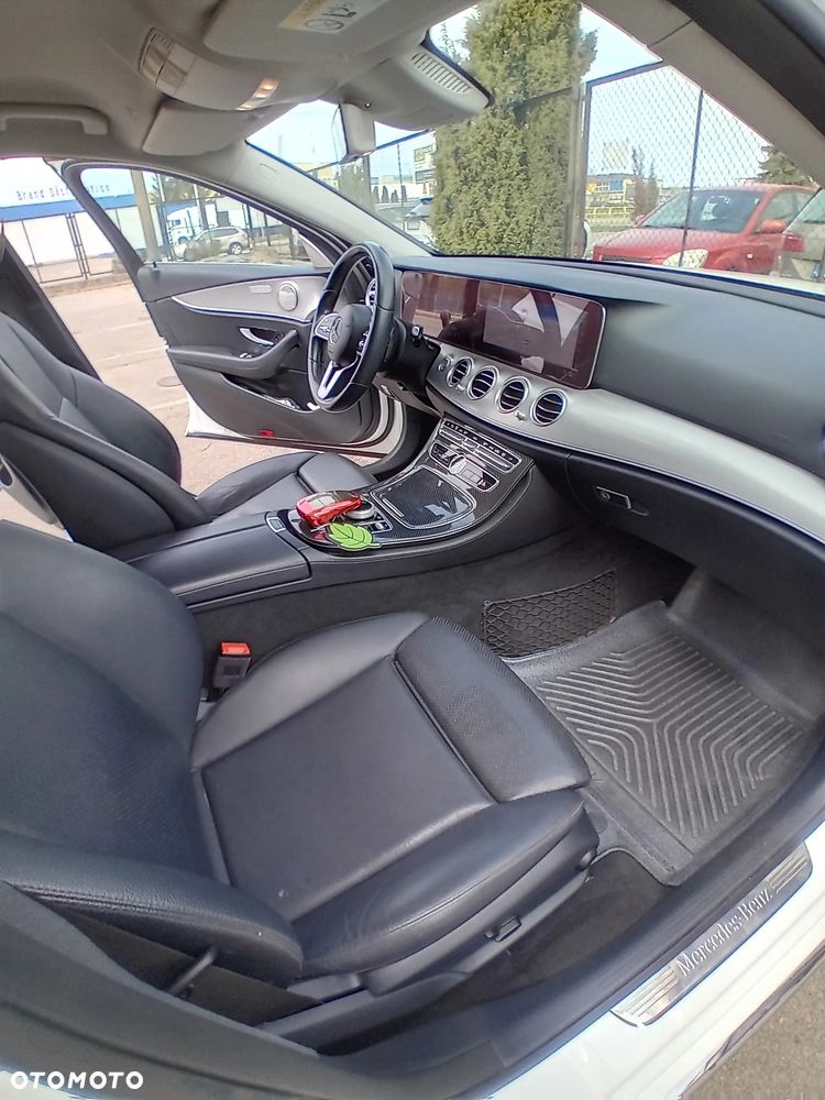 Mercedes-Benz Klasa E 200 d 9G-TRONIC - 13