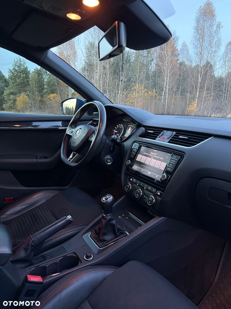 Skoda Octavia 2.0 TDI RS - 6