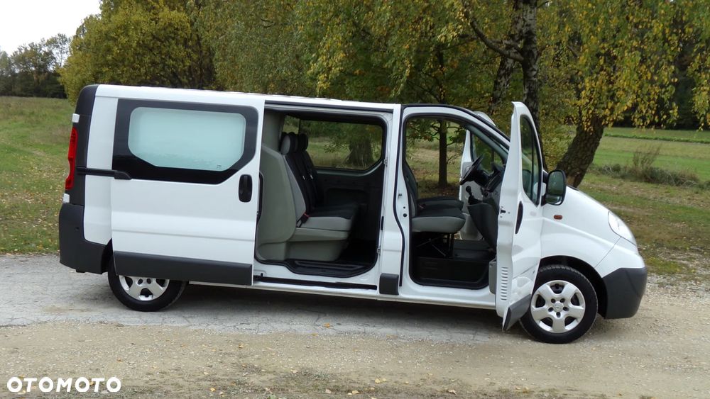 Opel VIVARO 2.0 115KM * LONG * KLIMA * BRYGADÓWKA 6 OSÓB * JAK NOWY ! - 26