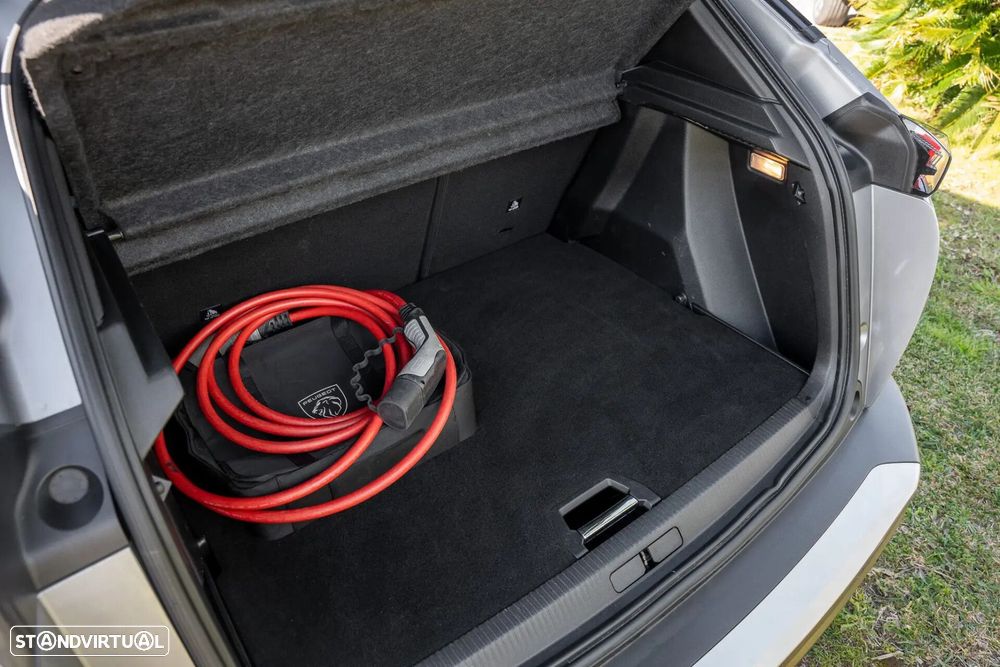 Peugeot e-2008 50 kWh GT - 22