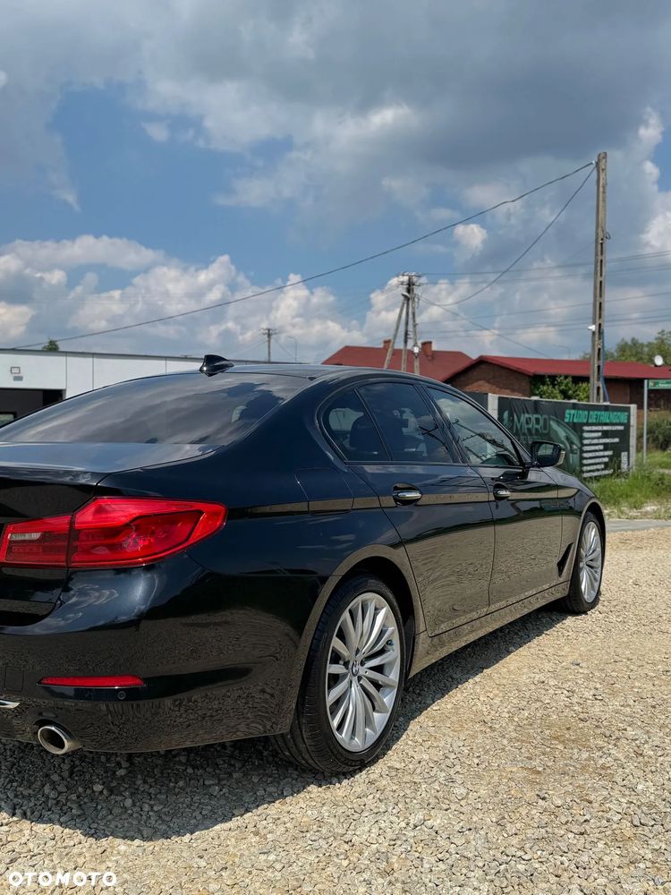 BMW Seria 5 530d xDrive Luxury Line - 8