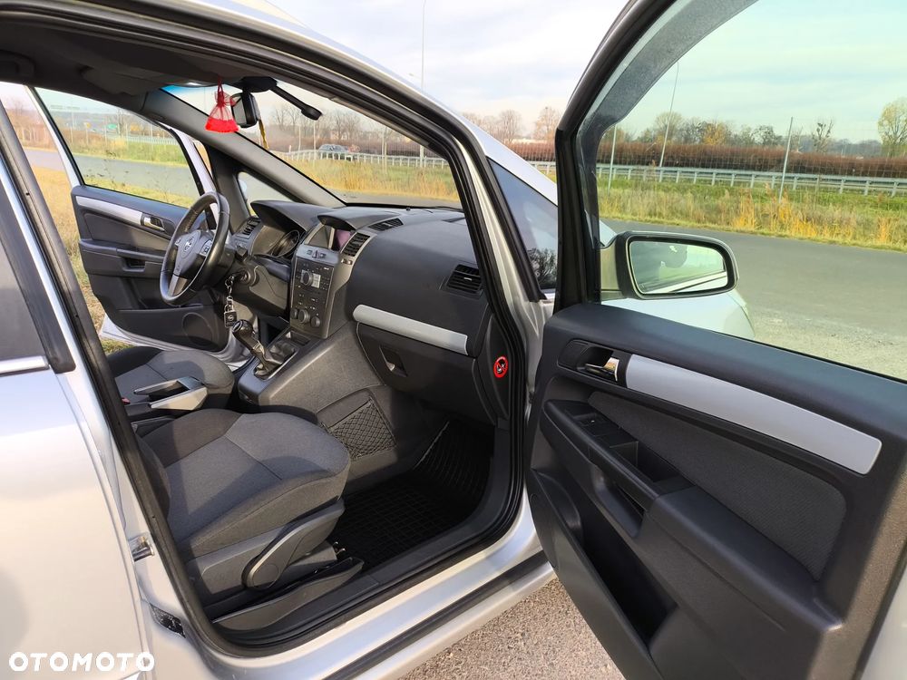 Opel Zafira ver-1-8-active - 20