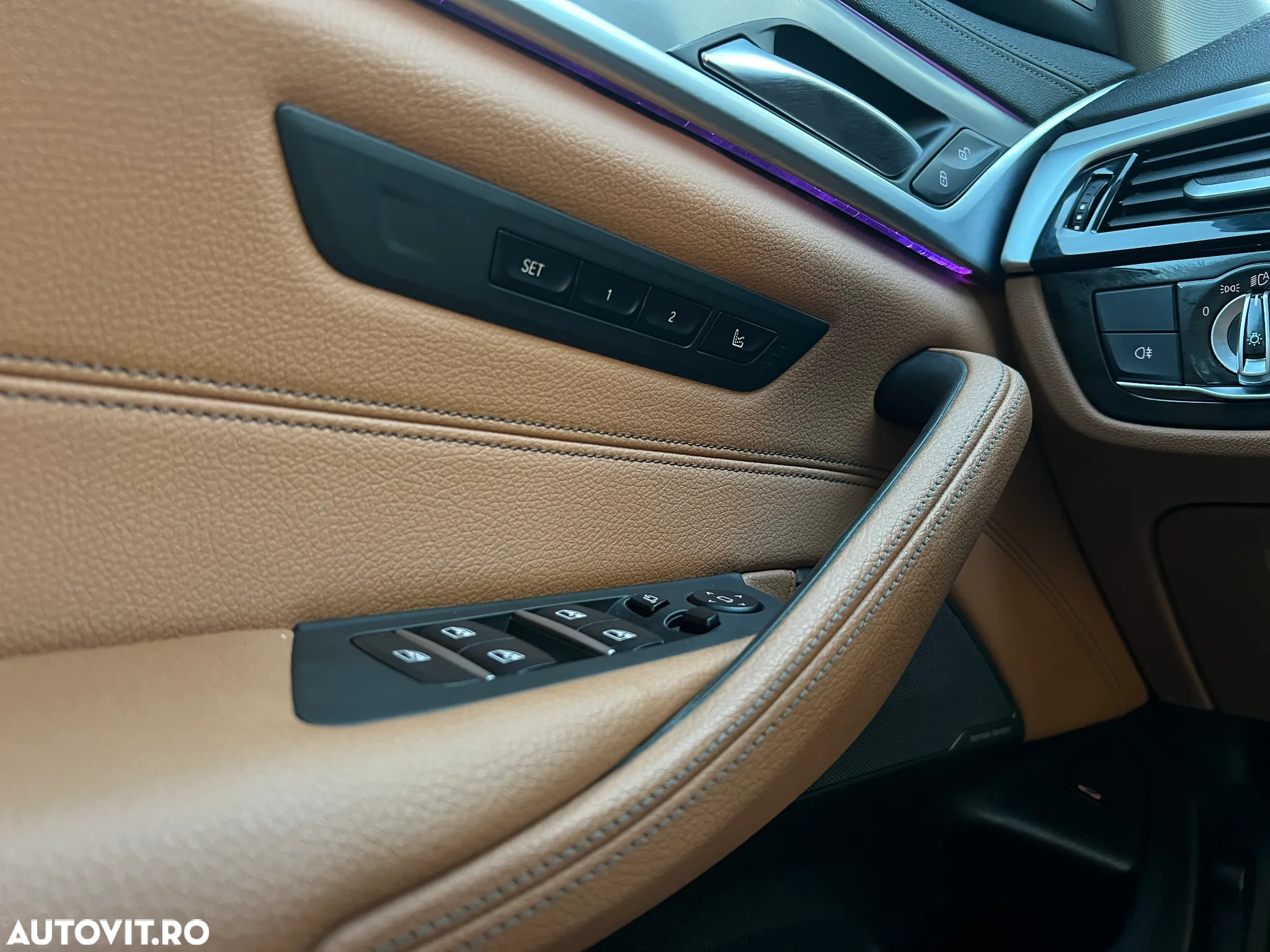 BMW Seria 5 530d xDrive AT MHEV - 23
