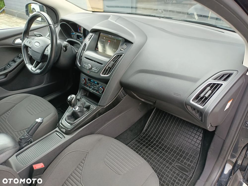 Ford Focus 1.0 EcoBoost Black Edition ASS - 16