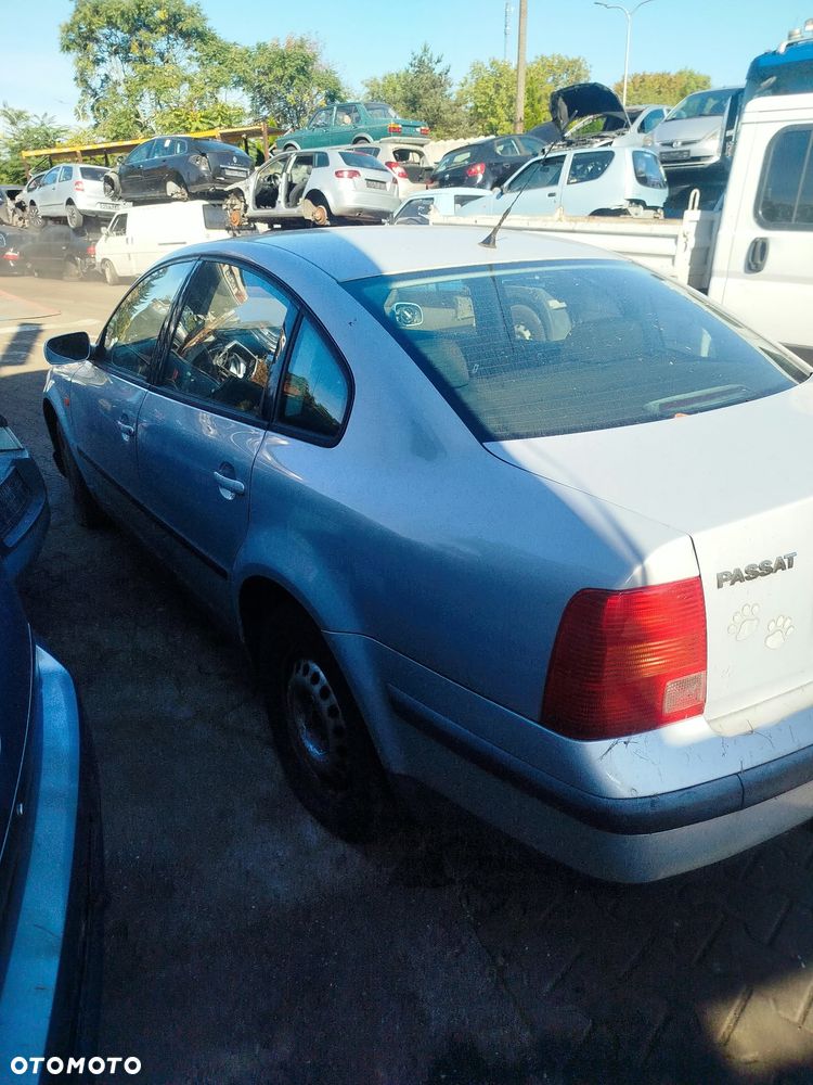 Volkswagen Passat B5   na części - 8