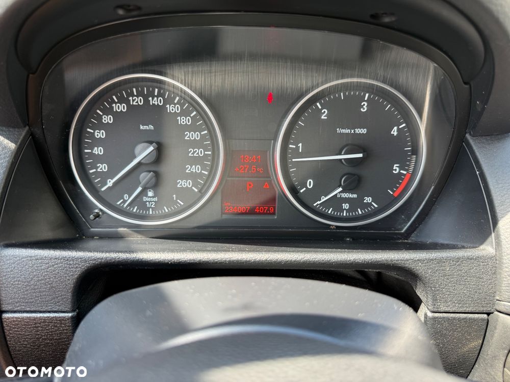 BMW X1 xDrive18d - 13