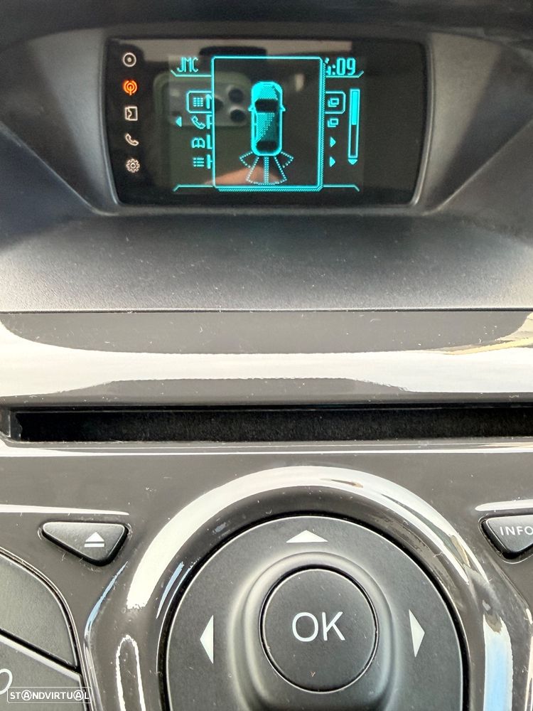 Ford Tourneo Courier 1.6 TDCi Titanium - 15