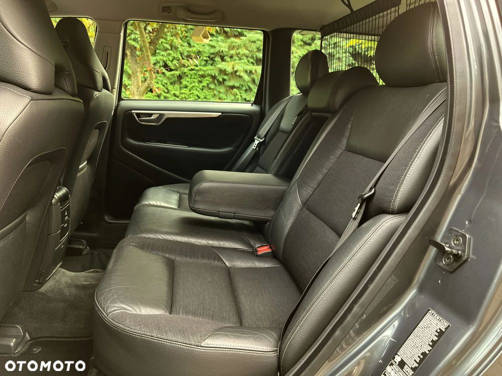 Volvo V70 2.4 Summum - 23