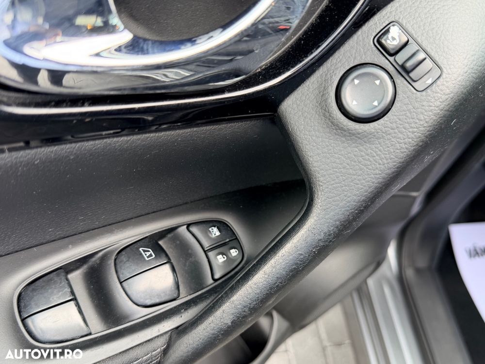 Nissan Qashqai 1.5 DCI TEKNA - 17