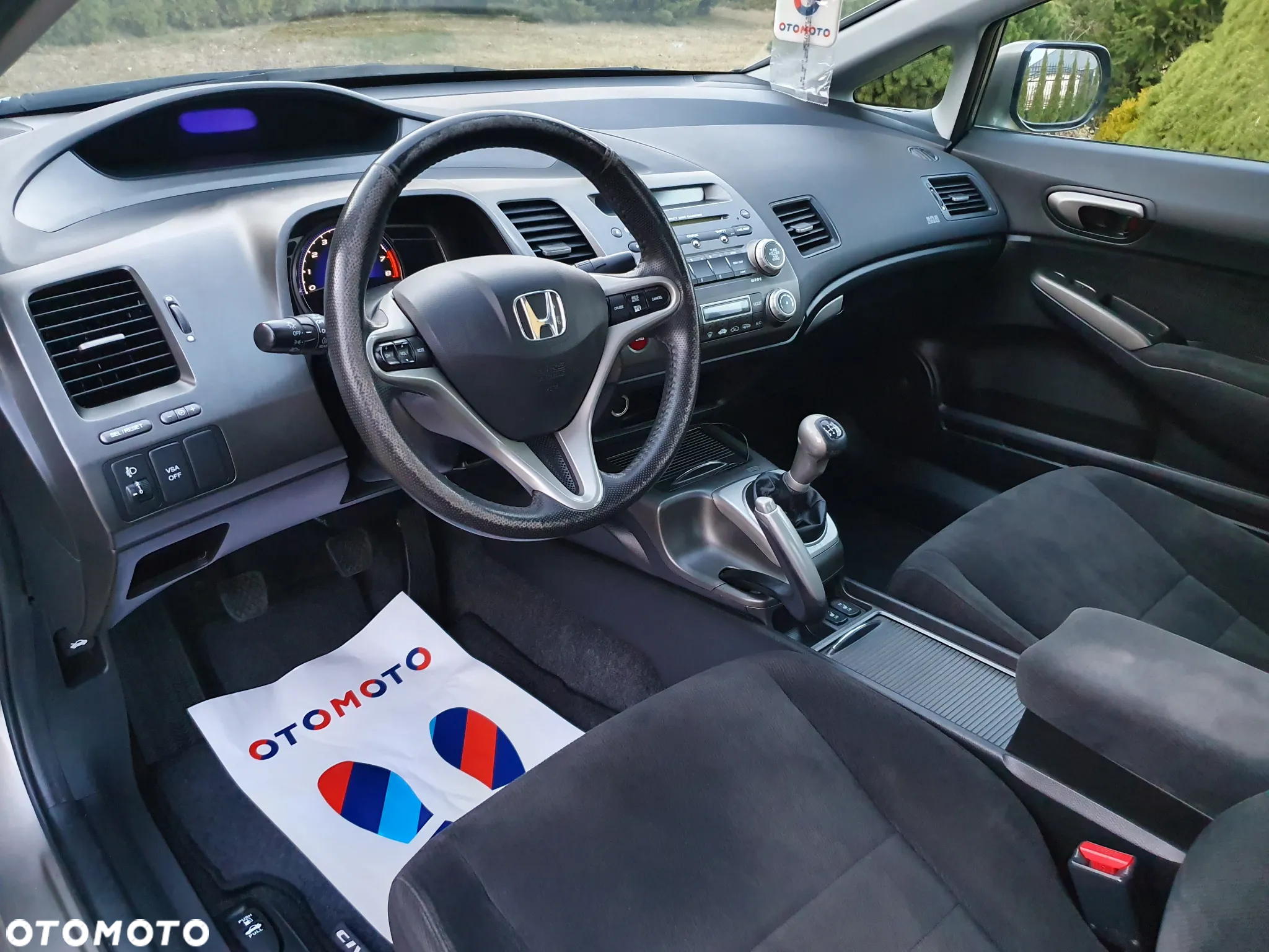Honda Civic 1.8 Executive - 11
