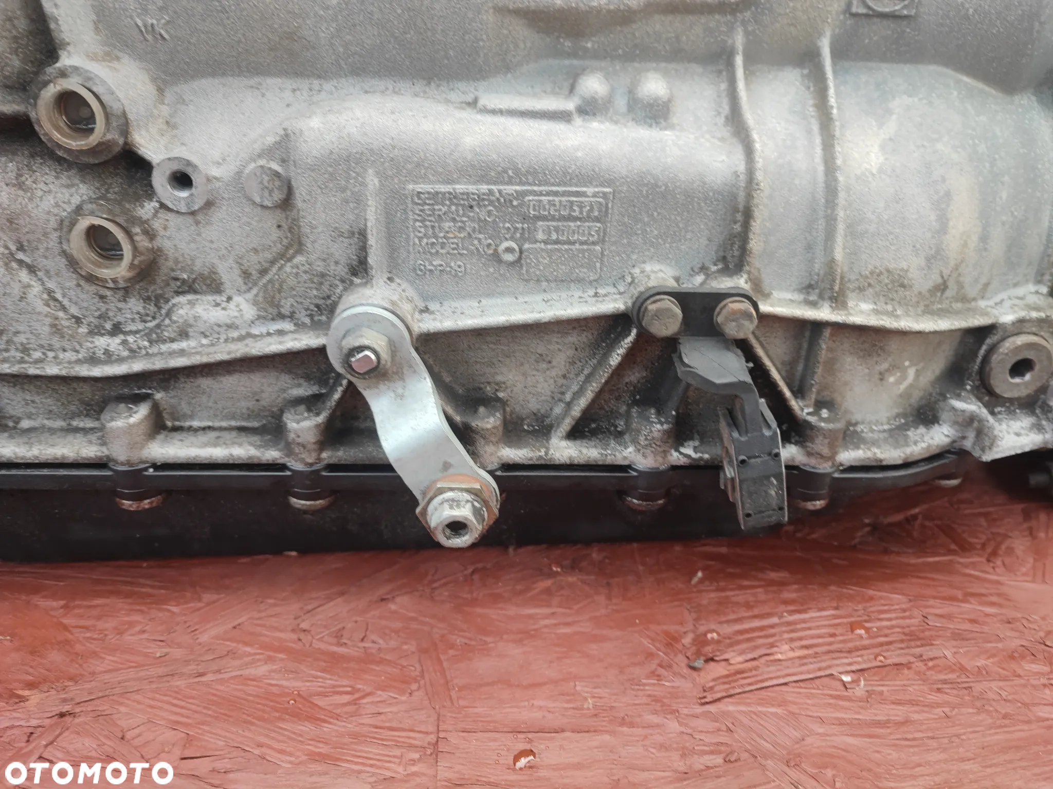 BMW E60 / 61 ORYGINLNA KOMPLETNA AUTOMATYCZNA SKRZYNIA BIEGÓW 6HP-19 DO SILNIKA M54B30 3.0i + KONWERTER O NR. 24 00 7 527 710 / 24 00 7 537 894 / 24 00 7 532 368 / 24 00 7 529 435 / 24 00 7 530 851 OEM - USZKODZONA ! - 17