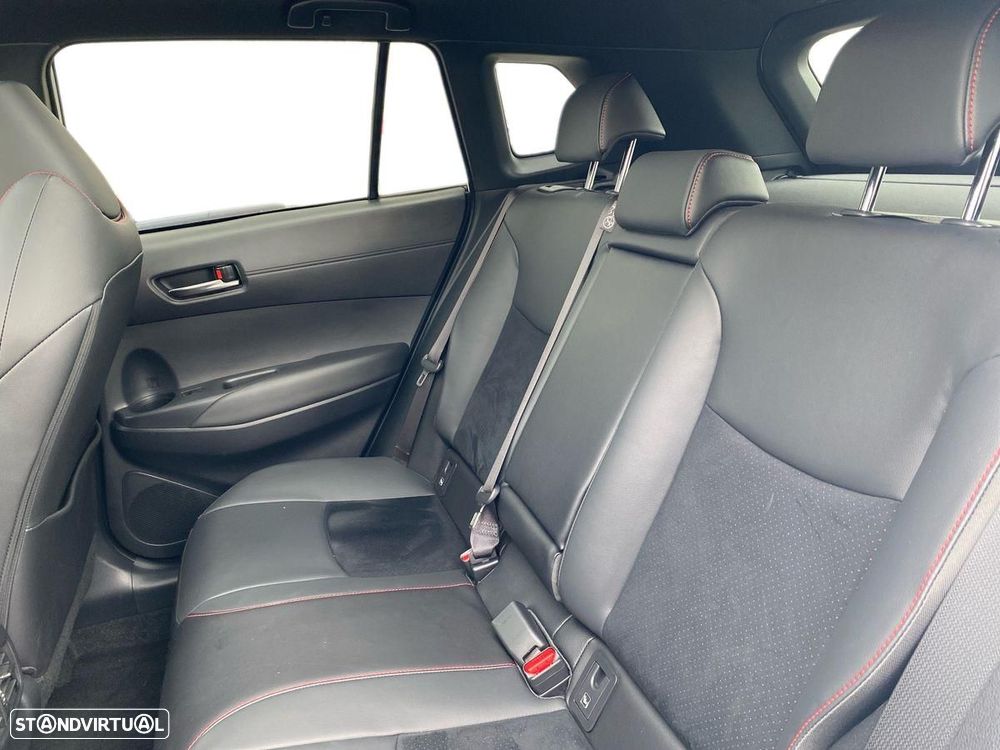 Toyota Corolla Cross - 11