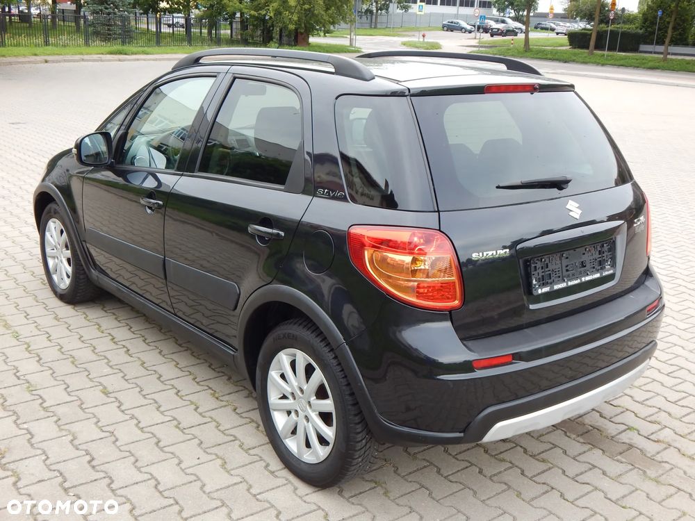 Suzuki SX4 Classic 1.6 VVT Automatik 4x2 Style - 4
