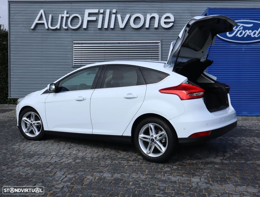 Ford Focus 1.0 EcoBoost Titanium - 51