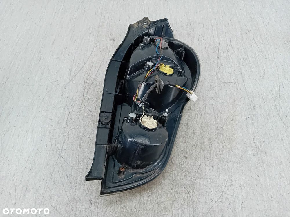 LAMPA TYLNA LEWA CHEVROLET SPARK II HATCHBACK - 3