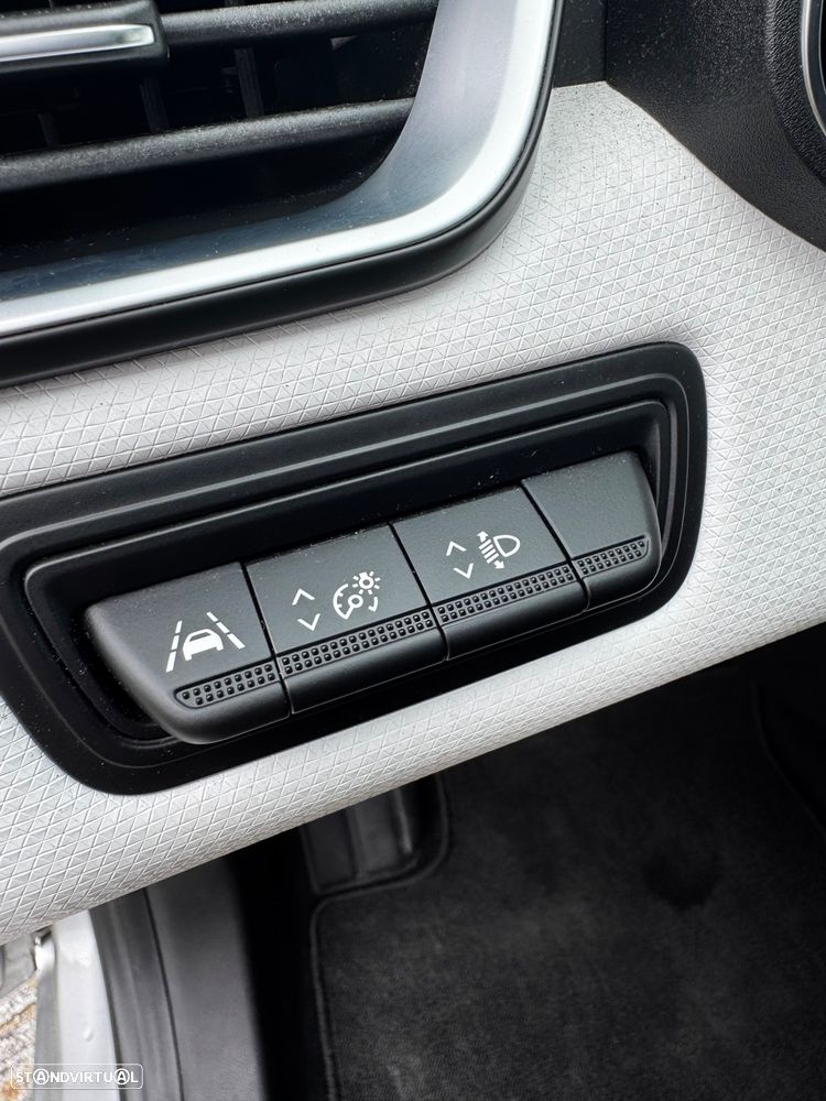 Renault Clio - 19