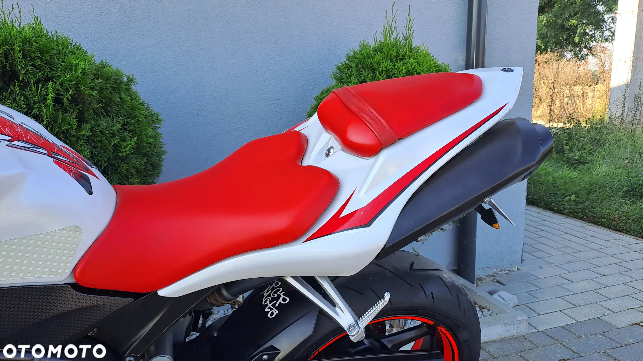 Yamaha R1 - 36