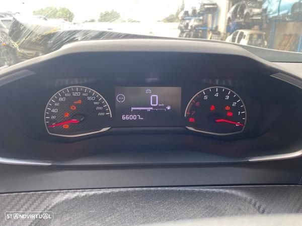 Para peças PEUGEOT 208 II - 9