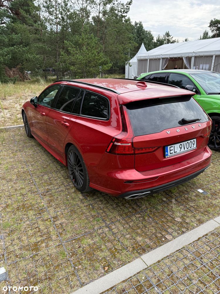 Volvo V60 B5 B AWD R-Design - 2