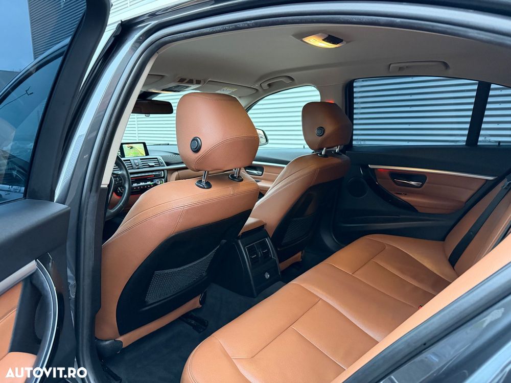 BMW Seria 3 320d Efficient Dynamic Edition Aut. Luxury Line - 13