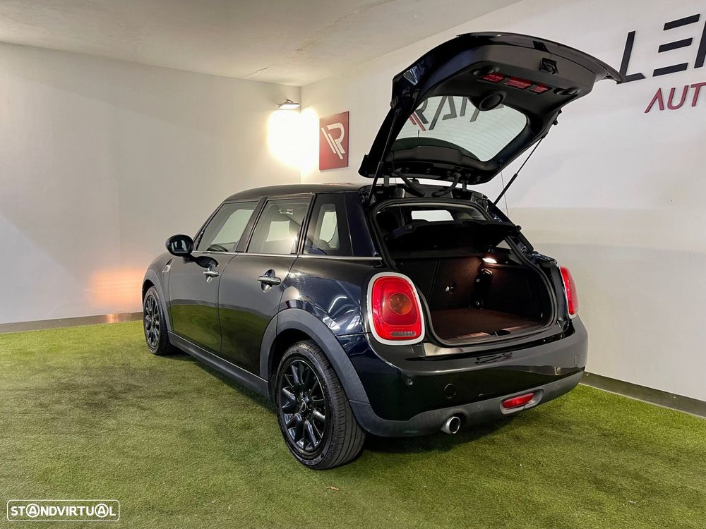 MINI 5 Portas Cooper D - 30