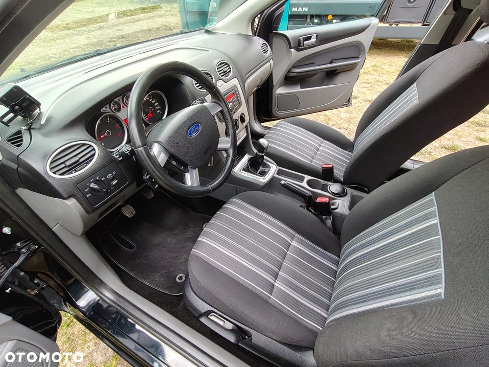 Ford Focus - 13