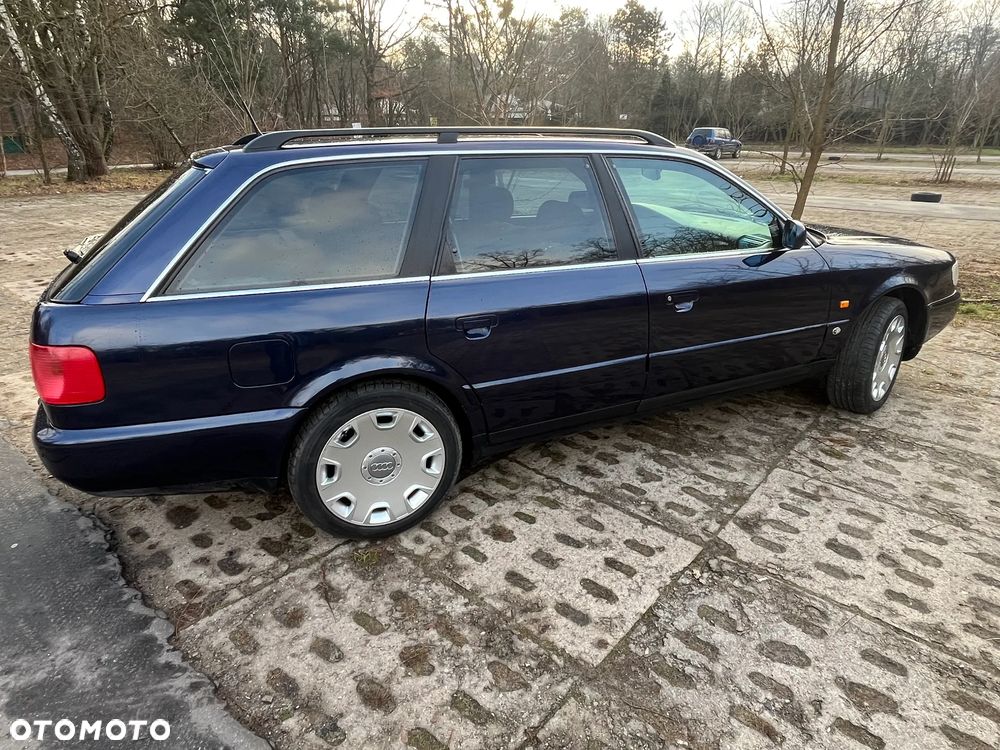 Audi A6 Avant - 1