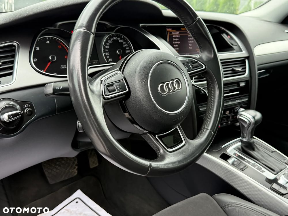 Audi A4 Avant 2.0 TDI DPF multitronic S line Sportpaket - 10