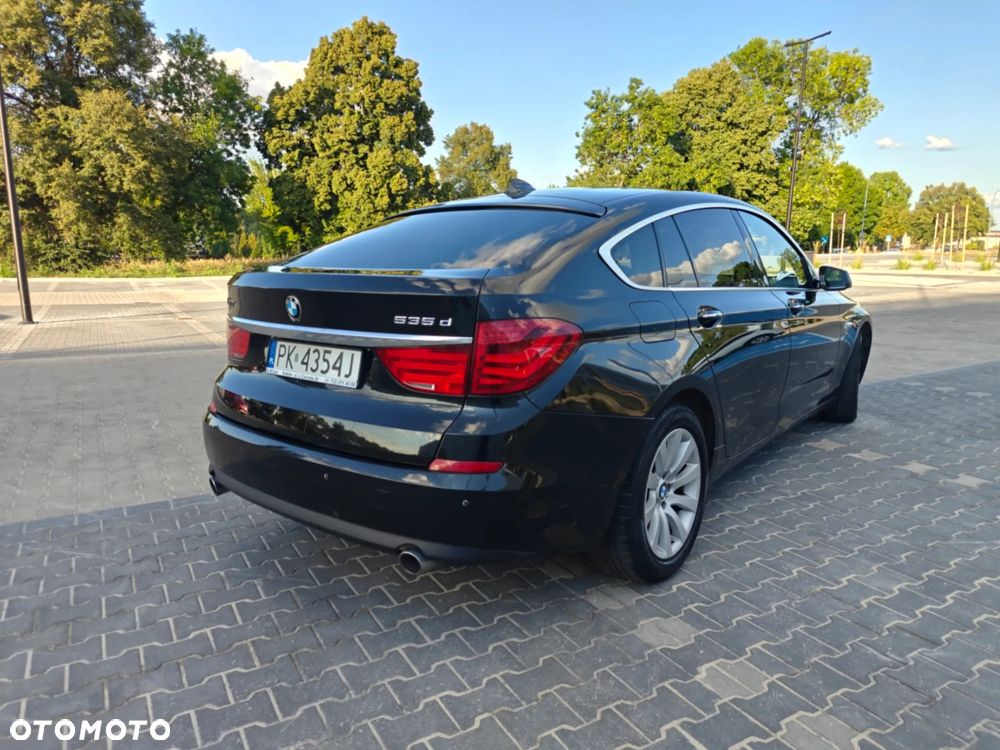 BMW 5GT - 7