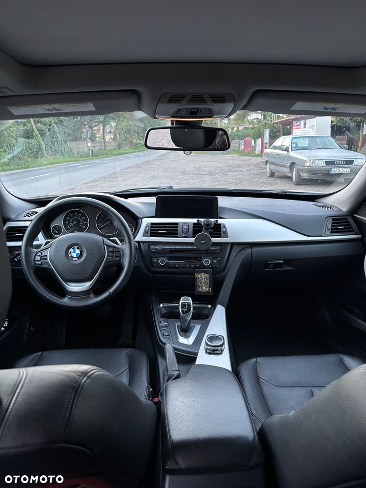 BMW 3GT 328i xDrive - 6