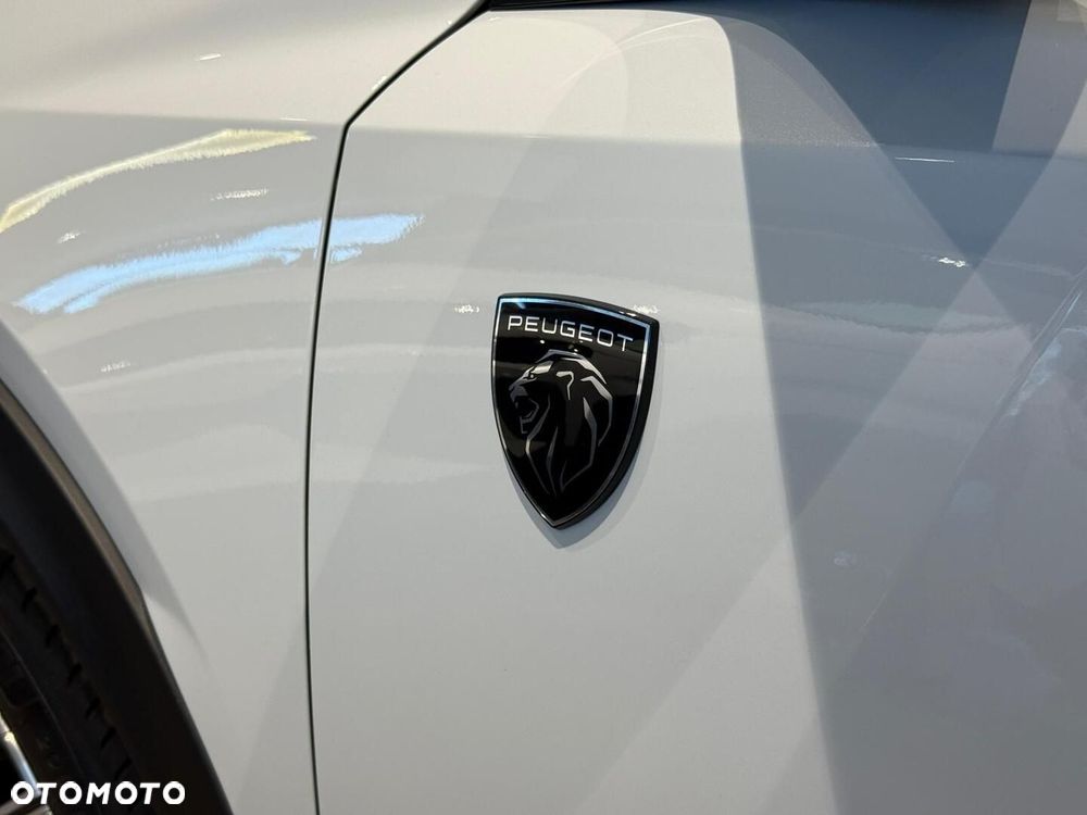 Peugeot 408 - 4