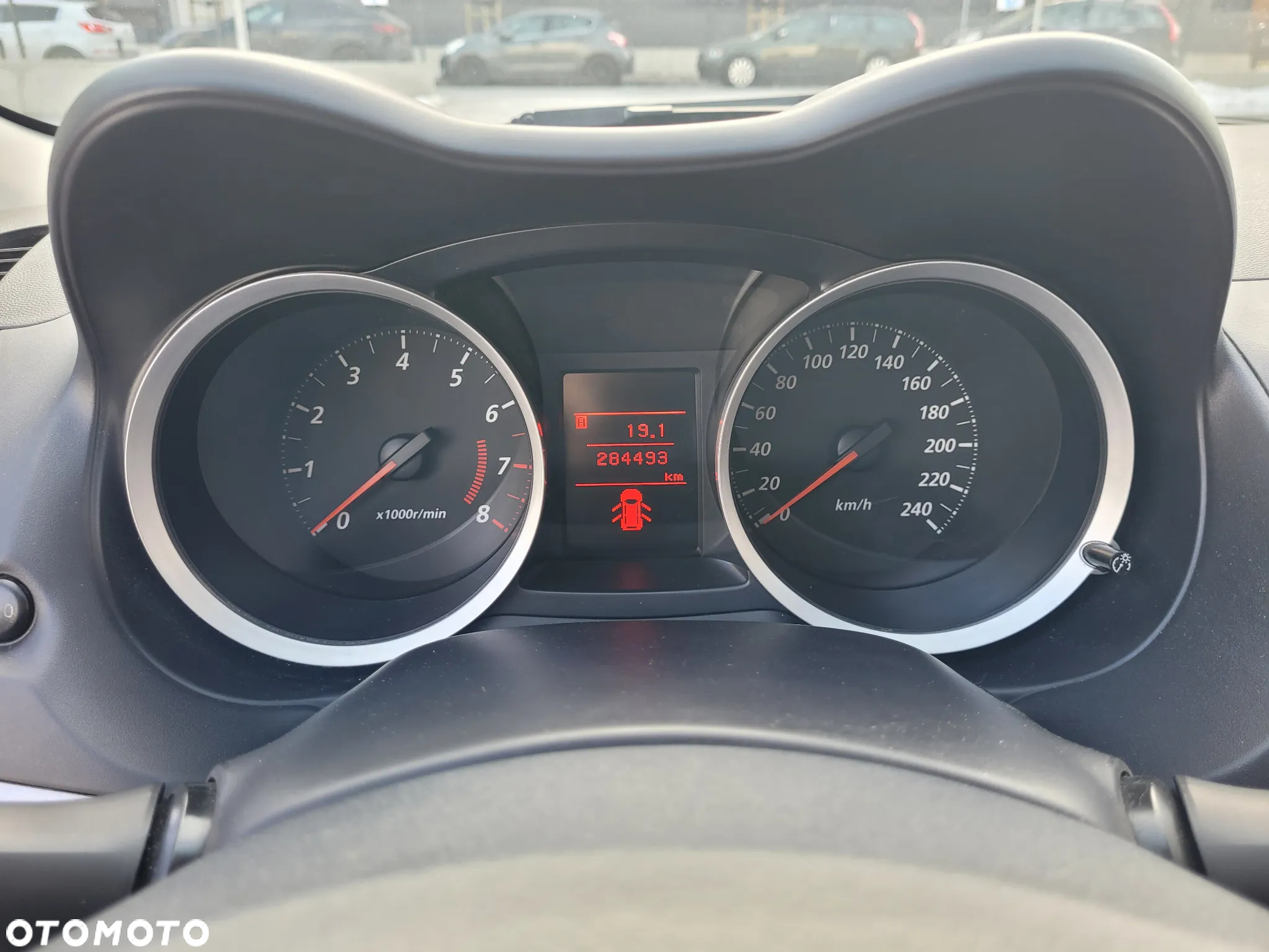 Mitsubishi Lancer 1.6 Inform - 12