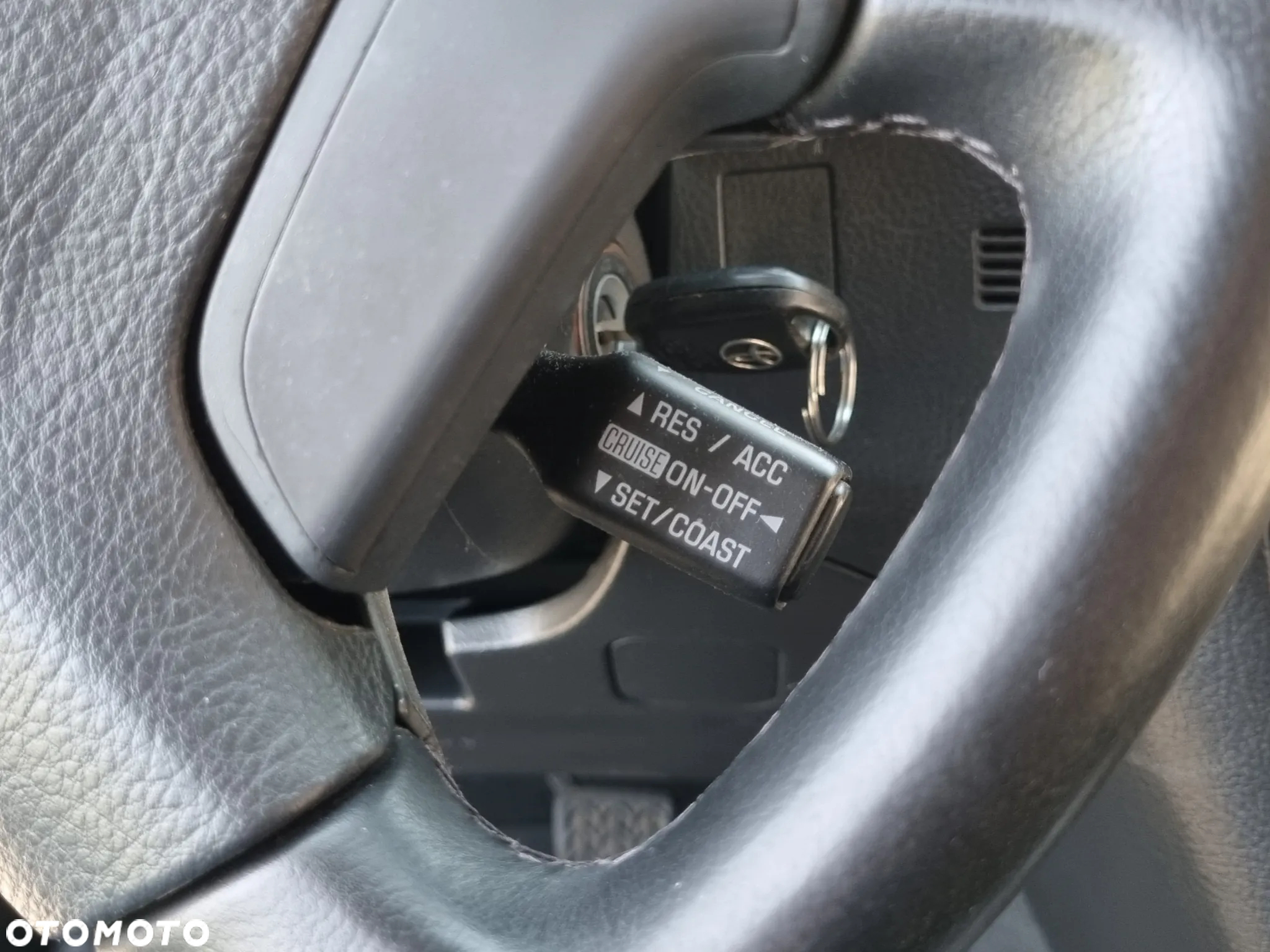 Toyota Avensis - 14