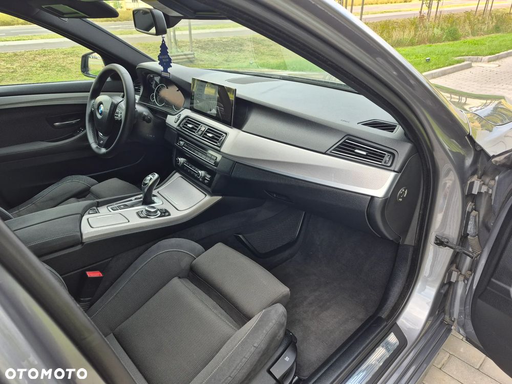 BMW Seria 5 520d Sport-Aut - 21