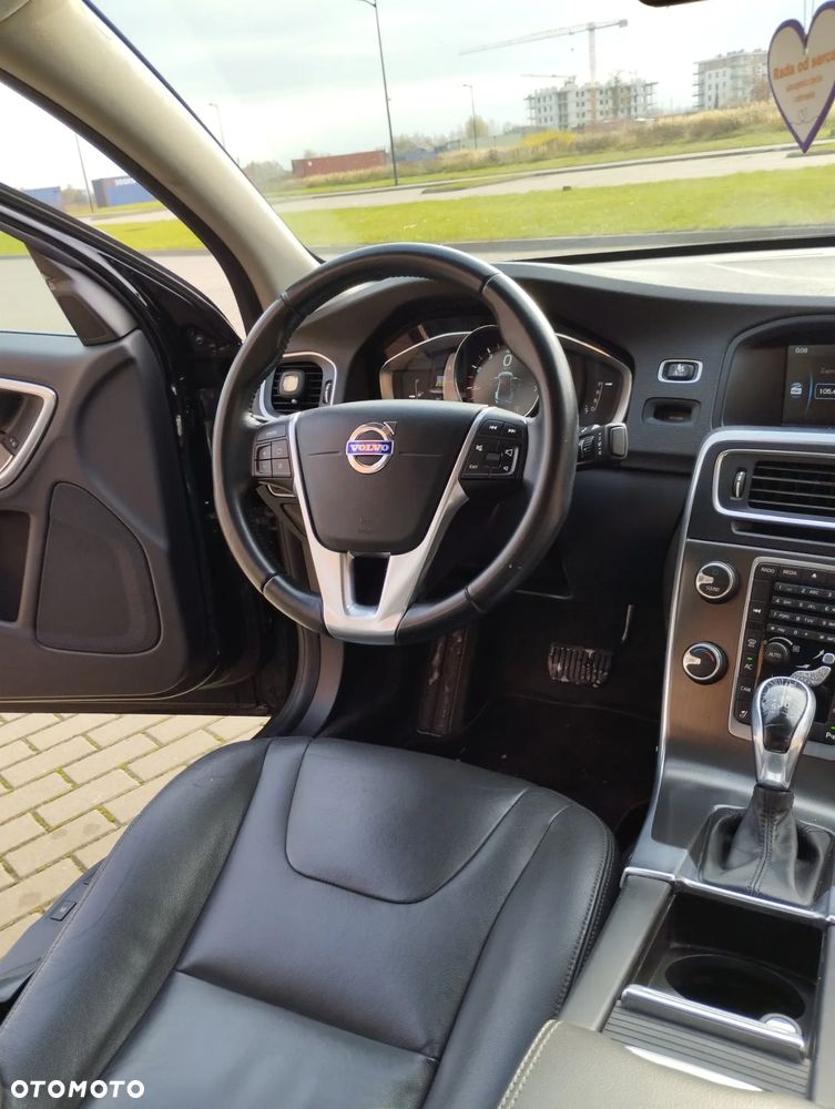 Volvo S60 T5 Powershift Momentum - 14