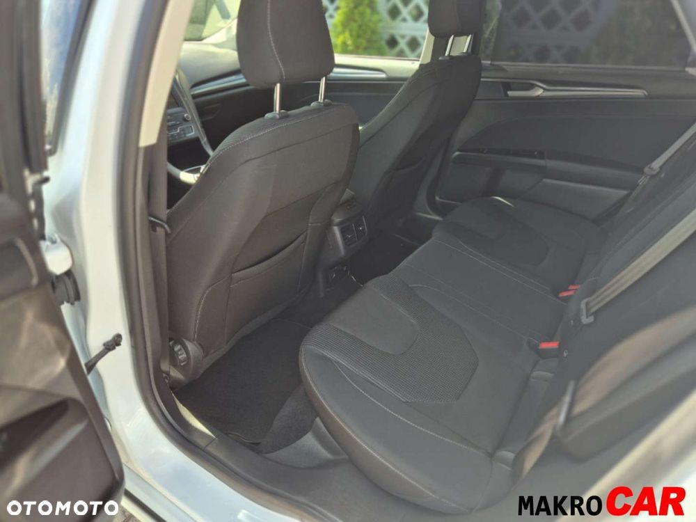 Ford Mondeo - 12