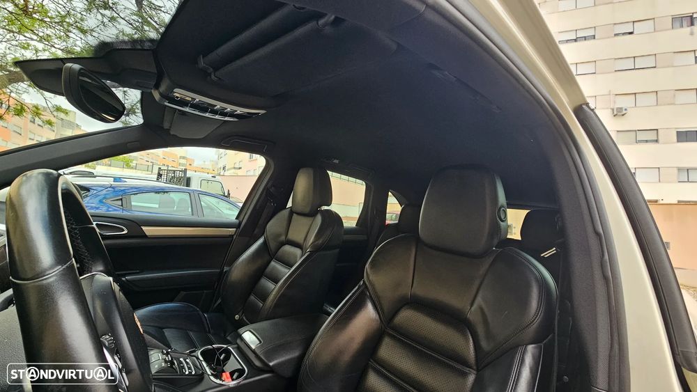 Porsche Cayenne ver-standard - 13