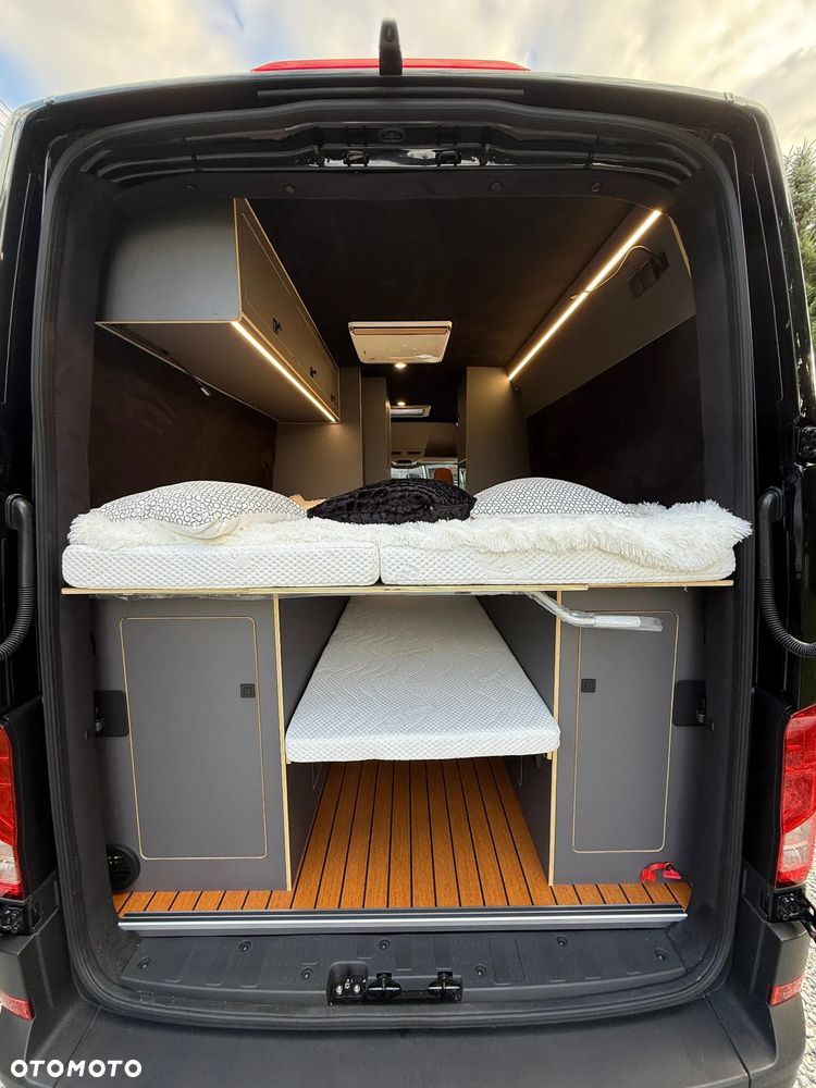 Mercedes-Benz Sprinter - 24